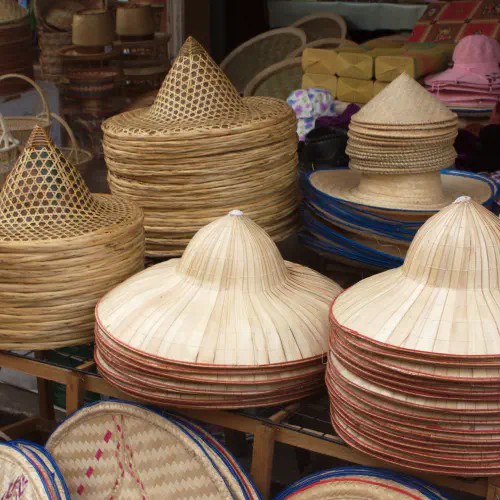 image de l'article : Méthode des 6 chapeaux de Bono : Guide pratique pour vos réunions